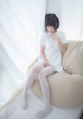 年轻漂亮的妈妈