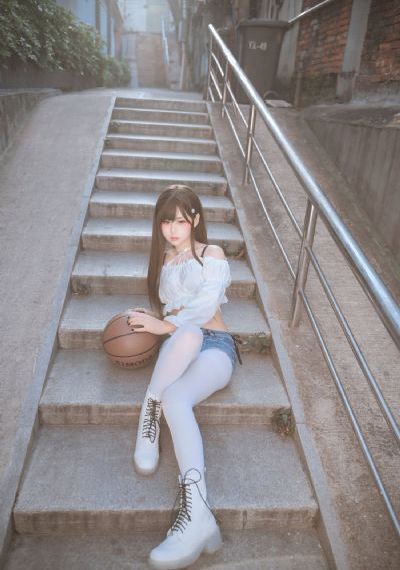 偷窥孔动漫在线观看