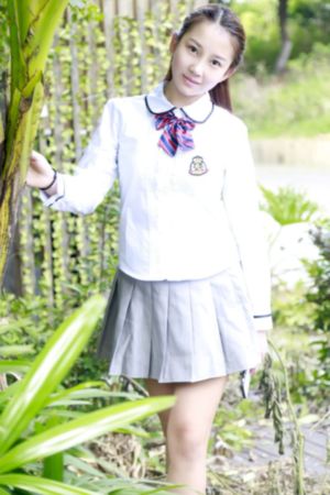 女女h文(h)gl小说