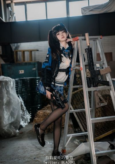 娇妻被领导玩得呻吟在线电影