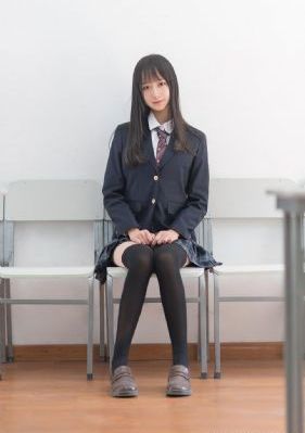 年轻的女教师2观看